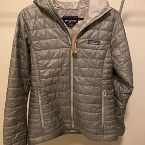 Patagonia Nano Puff gray hoody women’s medium